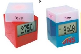 Rotating Table Clock